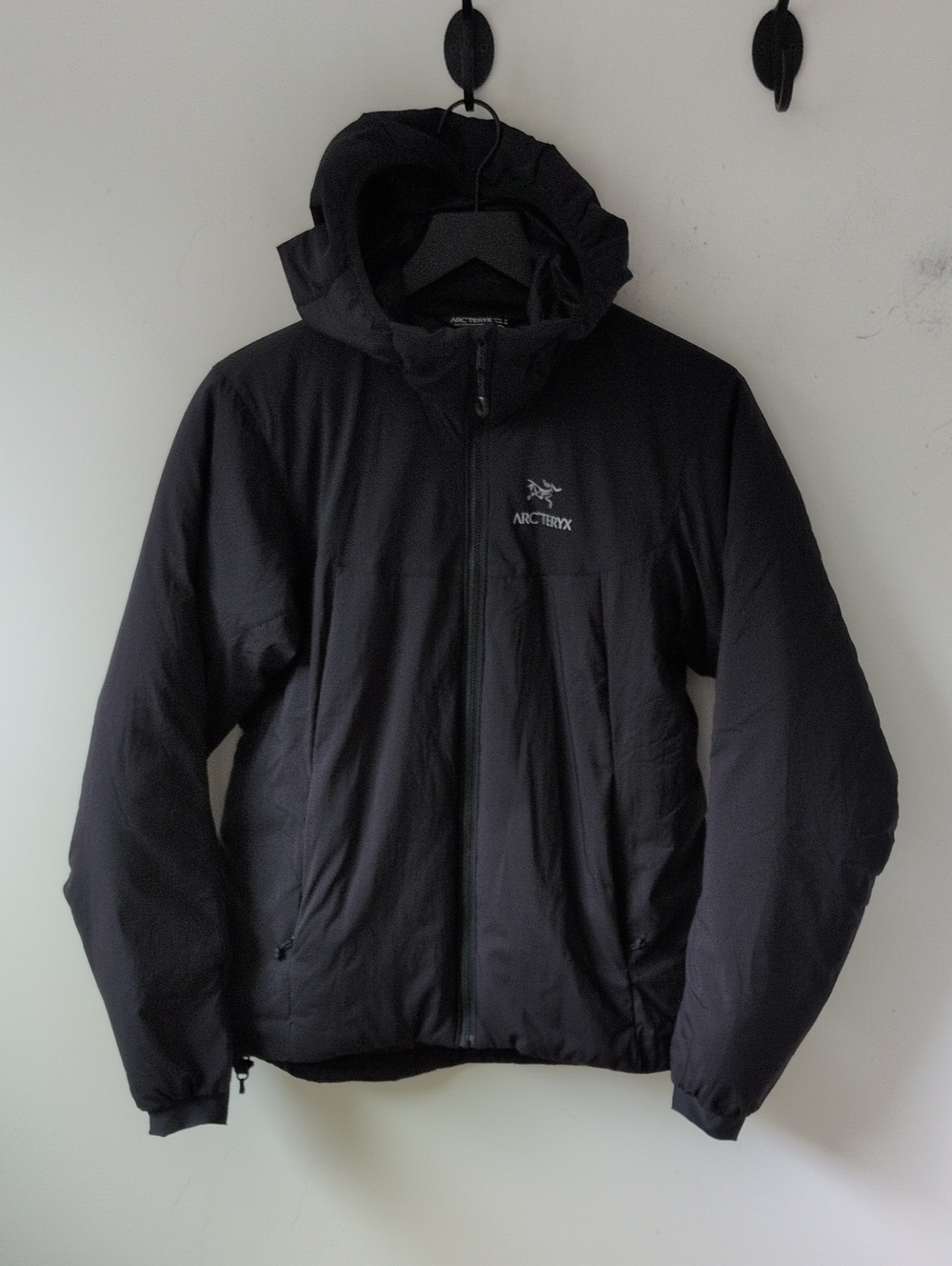 Arc'teryx Women's Black Atom Hoody Insulated Jacket Size Medium